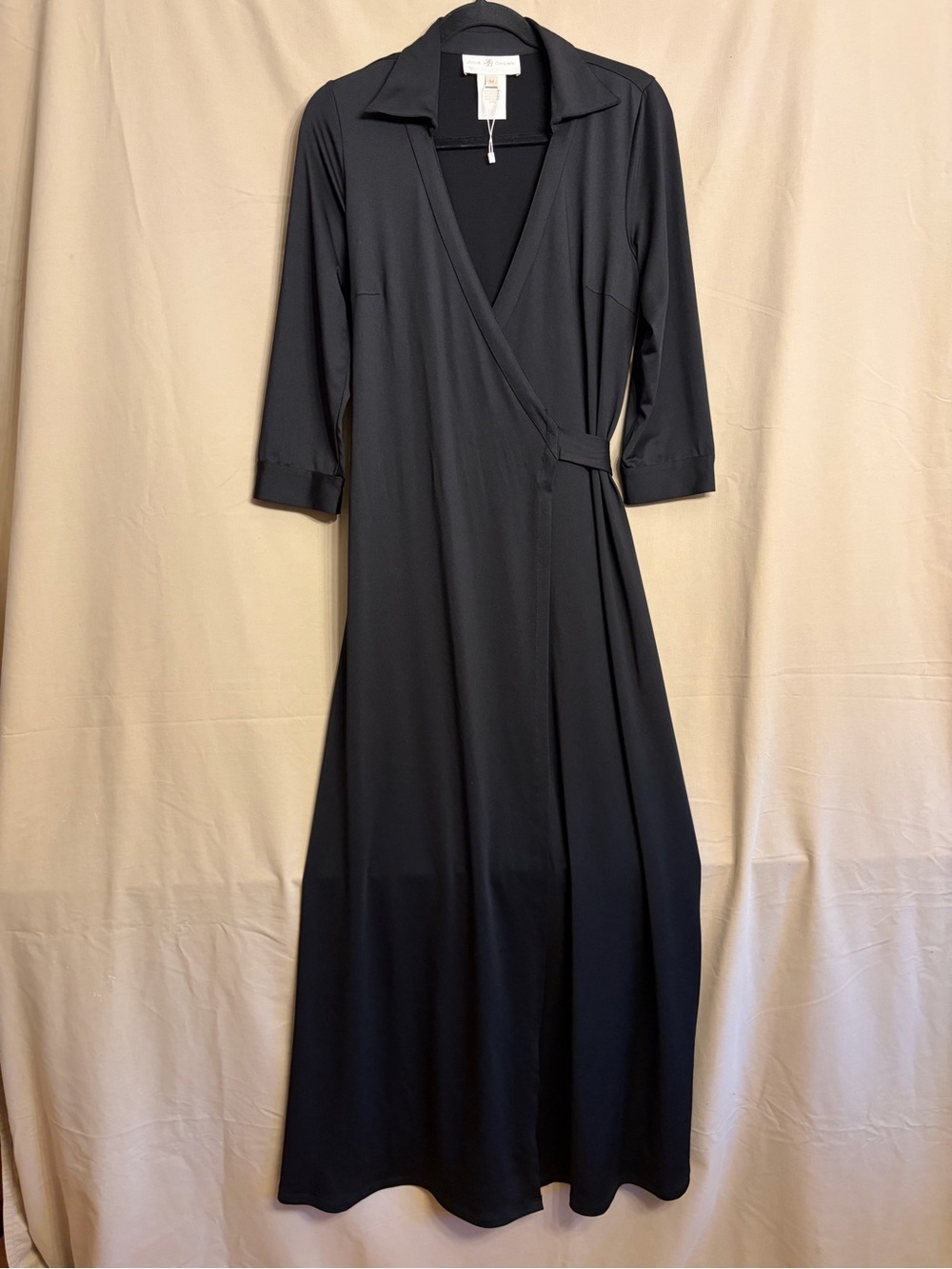 NWOT JB by Julie Brown Classic Black Wrap Maxi Dress with Collared V-Neck